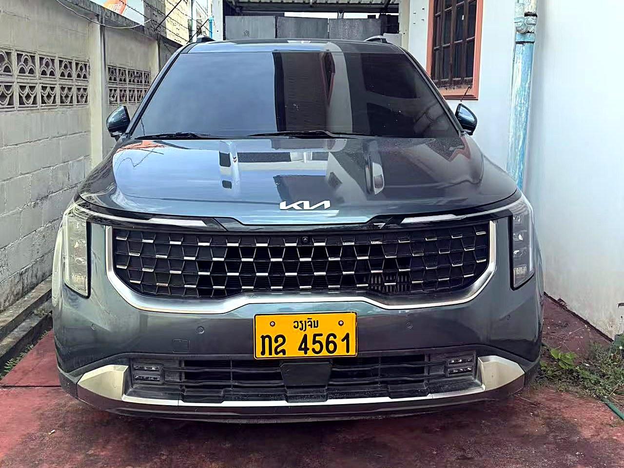 起亚嘉华 MPV