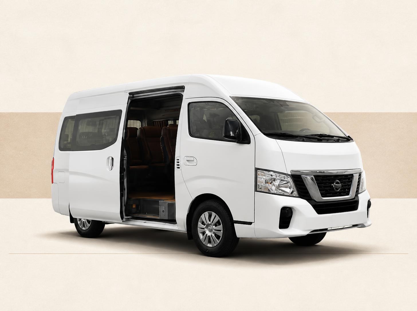 日产 NV350 商务小巴